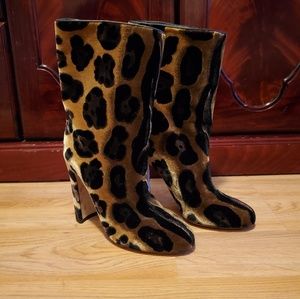 Dolce and Gabbana lepoard boots size 37